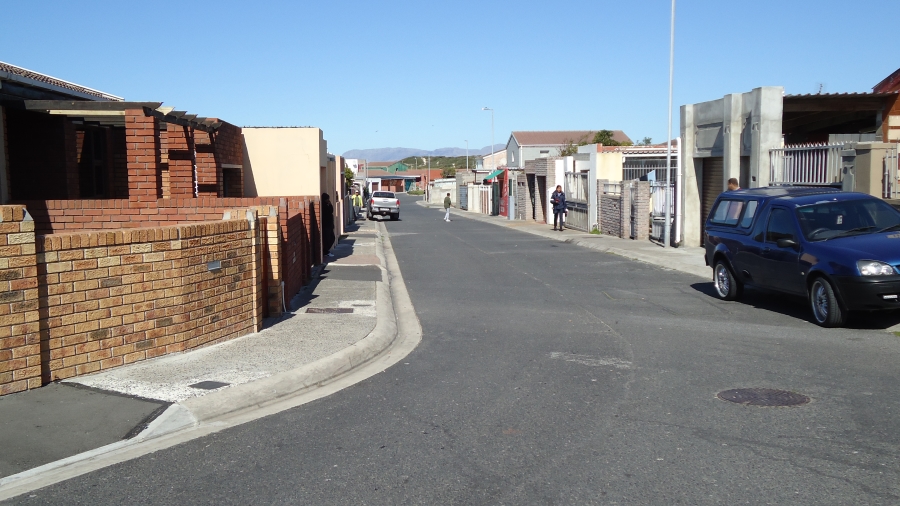 2 Bedroom Property for Sale in Rocklands Western Cape